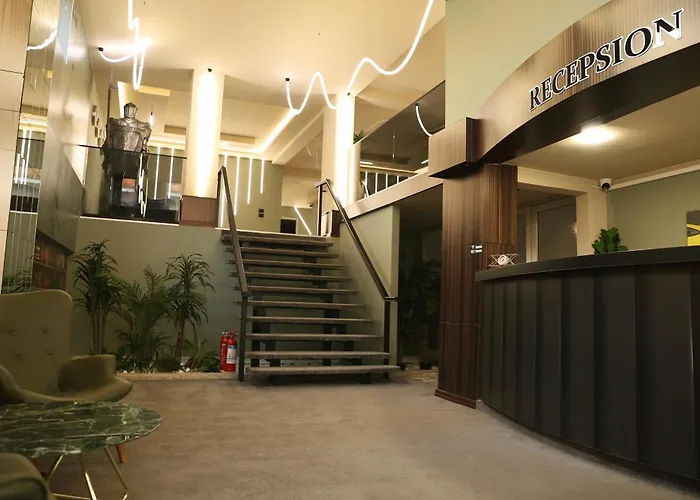 Noon 4* Τίρανα