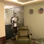 Ξενοδοχείο Noon Τίρανα