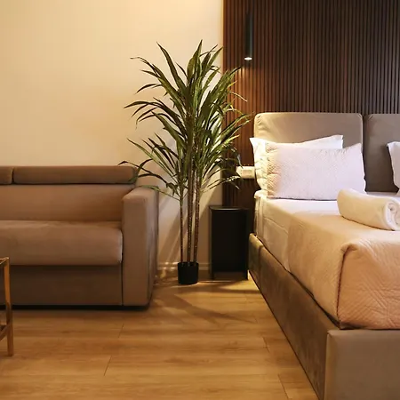 Ξενοδοχείο Noon 4*