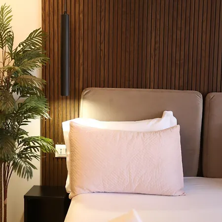 Hotel Noon